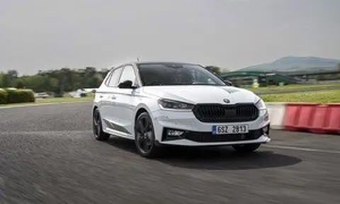 Cận cảnh Fabia bản giới hạn kỷ niệm 125 năm Skoda Motorsport