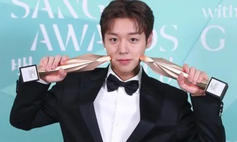 "Điện hạ" Park Ji-hoon đổ bộ TPHCM và Hà Nội