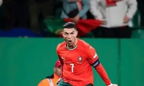 Ronaldo gây ngỡ ngàng khi tự bỏ tiền mua bản quyền World Cup 2026 cho fan xem miễn phí