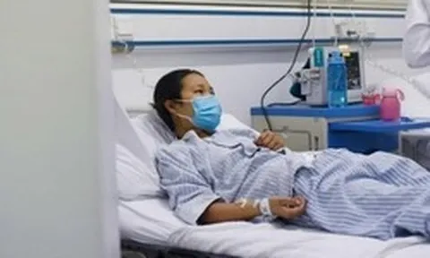 Không uống rượu bia hay thức khuya, người phụ nữ vẫn mắc suy thận, bác sĩ nói thẳng: “3 việc này còn hại thận nhanh hơn”