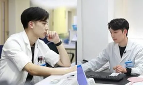 Bất ngờ với danh tính giám đốc Trung tâm Thẩm mỹ Y khoa, có 1,2 triệu follower trên mạng
