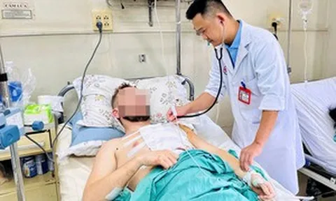 Giành giật sự sống cho du khách Nga bị thấu tim, mang nhóm máu siêu hiếm