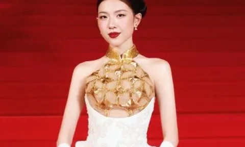 "Em xinh" Lamoon lọt đề cử mỹ nhân đẹp nhất thế giới