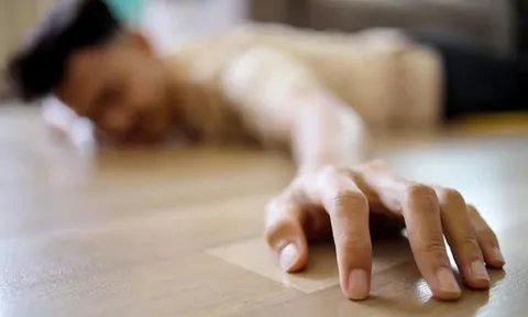 Người đàn ông 41 tuổi tử vong vì tưởng càng ăn nhiều rau càng khỏe, bác sĩ cảnh báo 4 thói quen "chớ dại"