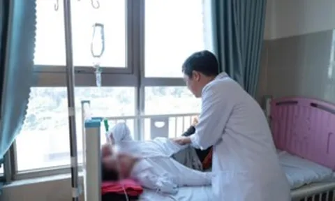 Hơn 200 người nhập viện, nghi ngộ độc sau ăn bánh mì ở Đồng Tháp