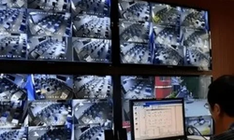 Nam sinh điểm cao vẫn trượt đại học, bạn điểm thấp hơn lại đỗ, nhà trường thông báo: "Không tìm thấy hồ sơ của em"