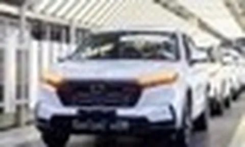 Honda CR-V vượt mặt 'vua doanh số' của Toyota