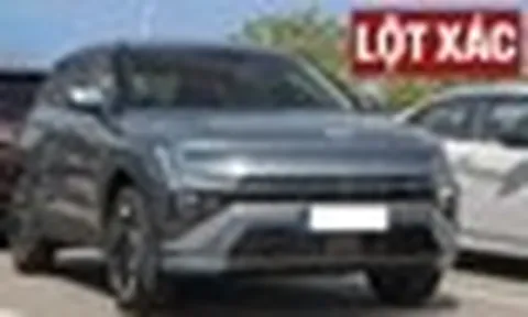 Hyundai Tucson thế hệ mới lộ thêm thiết kế: Lần đầu rõ đèn hậu, bất ngờ với chi tiết từng được kỳ vọng sẽ xuất hiện