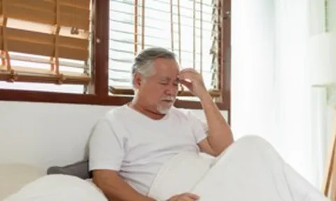 Giao hết tiền cho con, khi có bệnh, tôi bị con mắng là 'hố hút tiền không đáy'