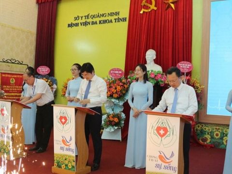 Chủ tịch UBND tỉnh Quảng Ninh đăng ký hiến mô, tạng