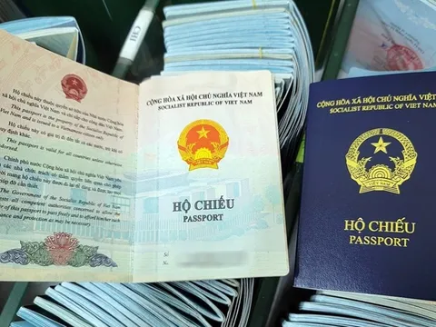 Công an cảnh báo "siêu bẫy" núp bóng làm hộ chiếu online: Nạn nhân có thể mất nhiều thứ hơn là tiền