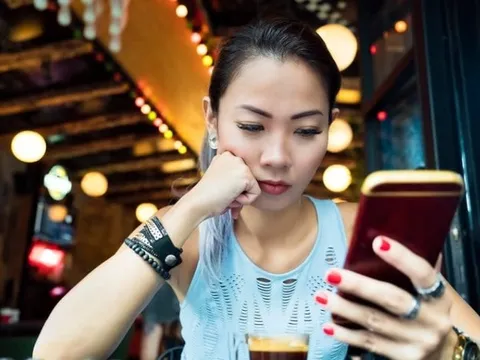 10 dấu hiệu bất lịch sự trong xã giao hiện đại