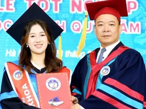 Đại học Kinh tế Quốc dân trao bằng tốt nghiệp cho hơn 4.600 tân cử nhân