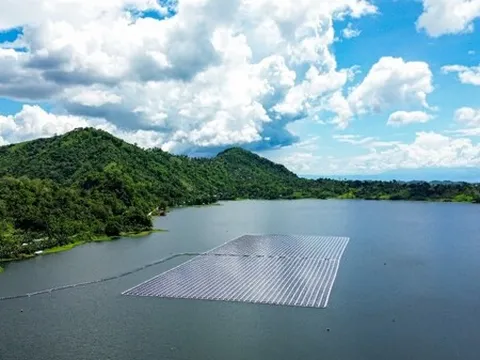 Nhà máy điện mặt trời nổi quy mô megawatt đầu tiên của Philippines chính thức hòa lưới điện