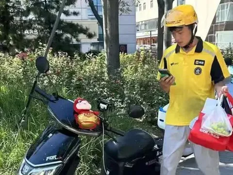 Thanh niên làm shipper lương 105 triệu/tháng, 3 năm kiếm gần 4 tỷ, mua được nhà: Ngày chỉ ngủ 3 tiếng, 21 tiếng ngoài đường