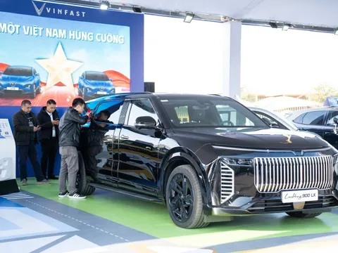 Dàn xe điện VinFast 'chiếm sóng' tại Triển lãm Vietnam Mobility Show 2025 0