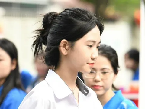 Căng thẳng kỳ thi vào lớp 10: Vì sao nhiều năm Hà Nội vẫn thiếu trường công lập?