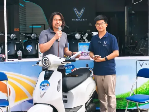 Chủ chuỗi 16 showroom xe máy điện nhận về doanh thu khủng 500 tỷ đồng/năm 0