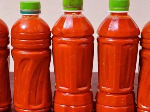 Nói thẳng: Gặp 3 loại tương ớt này ở chợ thì quay xe ngay kẻo "bệnh từ miệng mà vào"
