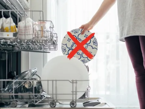 5 thứ tuyệt đối không nên cho vào máy rửa bát: Mỗi lần bấm nút là một lần tự gây hại
