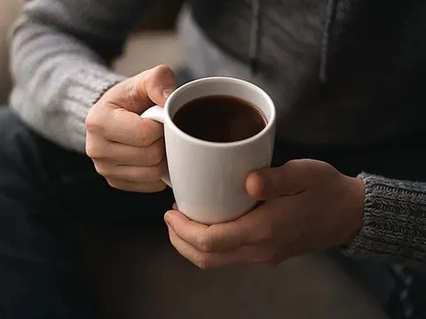 Khuyến cáo: Thói quen uống cà phê sáng gây hại dạ dày
