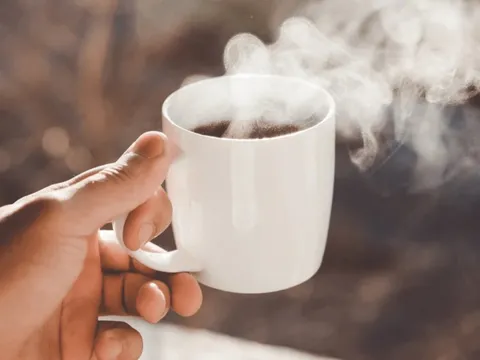 Uống nhiều cà phê vào những ngày rét lạnh, nên hay không?