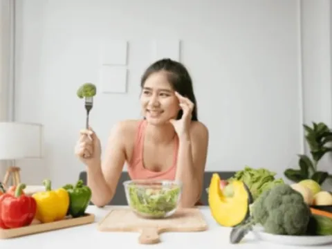 Thứ tự ăn uống và 3 nguyên tắc vàng giúp giữ dáng ngày Tết 0