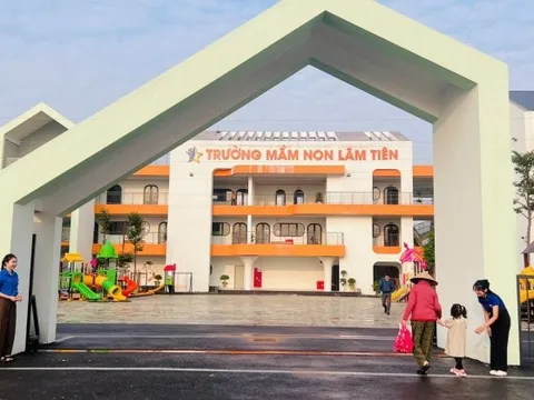 Nhìn cơ sở vật chất HOÀNH TRÁNG, to rộng cỡ này, ai mà nghĩ được: Đây chỉ là một trường mầm non công lập!