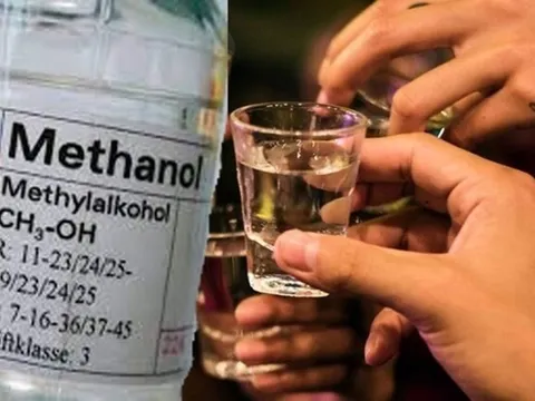 Nguy cơ viêm tụy cấp do rượu bia dịp Tết và dấu hiệu nhận biết 0