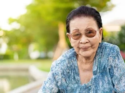 Lời thú nhận cay đắng của những người ở tuổi 80 - xưa nay hiếm: Không tiếc tiền, tiếc việc, chỉ day dứt 1 điều rất giản đơn