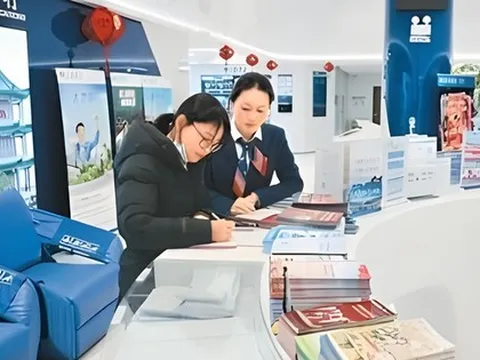 Khách hàng gửi tiết kiệm 3 tỷ đồng, lúc đến rút bị yêu cầu nộp thêm 400 triệu: Ngân hàng khẳng định không có sự nhầm lẫn