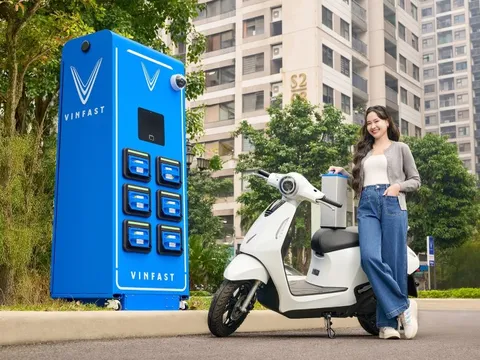 VinFast tặng quà Tết lên tới 3 năm sạc pin miễn phí cho khách hàng 0