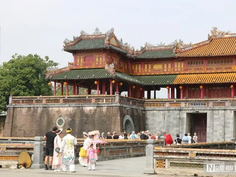 Huế khai mở sức mạnh ngành công nghiệp không khói (1): Nhìn thẳng hạn chế để bứt phá