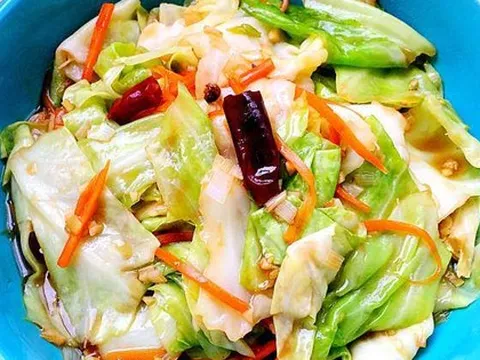 Người phụ nữ mắc tiểu đường, ngày nào cũng ăn bắp cải, sau 3 tháng, bác sĩ hỏi 1 câu khiến ai cũng giật mình