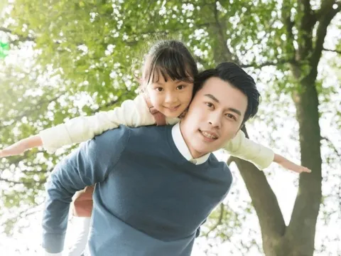 3 NÊN TRÁNH khi nuôi con trai và 4 ĐỪNG MẮC khi nuôi con gái