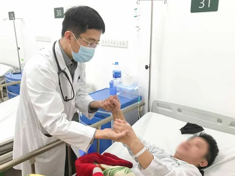 Đừng để đột quỵ tăng vọt vì dọn nhà gắng sức, ăn uống quá đà dịp Tết 0