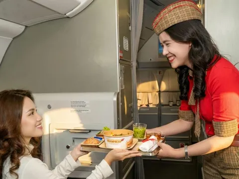 Tết bắt đầu từ khoảnh khắc cất cánh cùng menu đậm vị cổ truyền của Vietjet