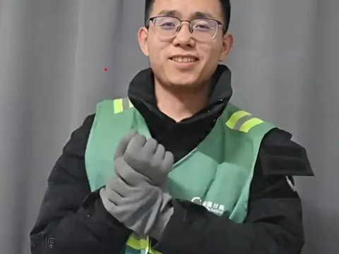 Phát hiện 1 thạc sĩ “gác bằng” đi làm công nhân vệ sinh, nhận lương 11 triệu đồng/tháng