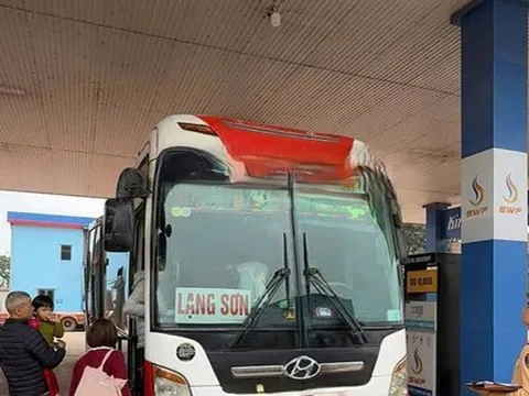 Chủ xe và tài xế bị phạt hơn 200 triệu đồng từ tin nhắn Zalo của người dân