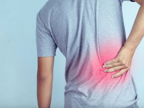 3 thói quen xấu ngày Tết gây đau lưng 0