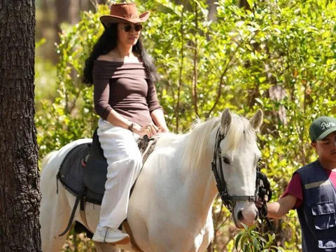 Trải nghiệm cưỡi ngựa giữa rừng già Măng Đen