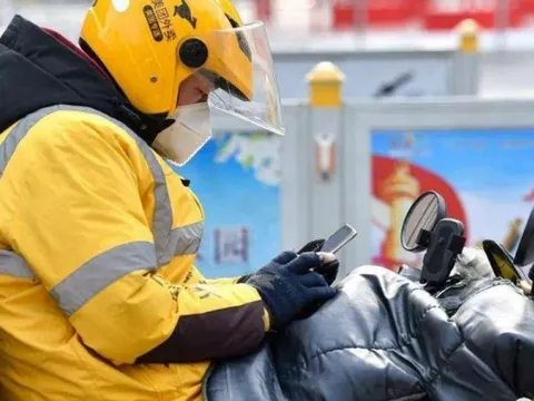 Đặt đồ ăn trong ngày Tết có khiến shipper thấy phiền không?