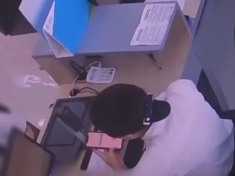 Nữ nhân viên chuyển nhầm 2,6 tỷ đồng từ tài khoản công ty, người nhận đồng ý trả lại nhưng vẫn bị triệu tập lên đồn công an