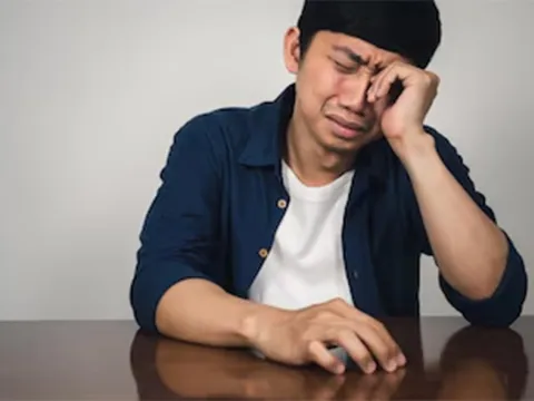 Tôi gánh nợ oan ức do giấu vợ 'cắm' sổ lương cho em họ vay tiền 0