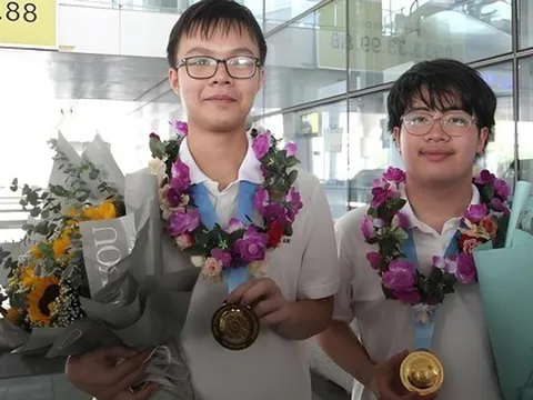 Sự thật về chiếc huy chương vàng: Có bao nhiêu vàng thật bên trong phần thưởng "vạn người mê" này?