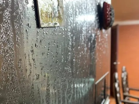 Sau Tết Hà Nội nồm ẩm: Bác sĩ nói có 5 nhóm người dễ đổ bệnh nhất, chỉ ra biện pháp bảo vệ sức khỏe từ gốc