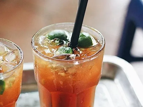 Mỹ đánh giá: Suy thận rất “sợ” loại nước quen thuộc này, nhiều người Việt uống suốt mà không biết