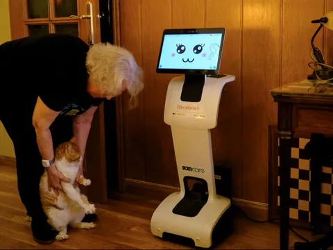 Công nghệ 28/2: Google Maps được gỡ hạn chế, robot nhảy múa cùng người cao tuổi