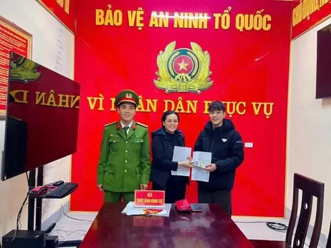 Tài khoản MB Bank của người đàn ông SN 1990 phát sinh giao dịch 50 triệu đồng, 1 năm sau công an xã mời lên làm việc