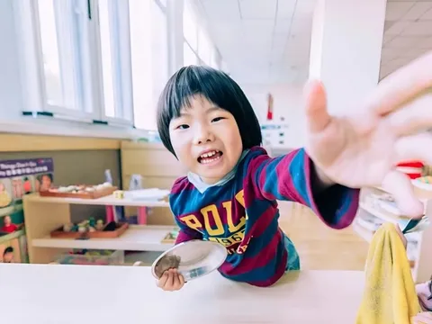 Khoa học phát hiện: Chiều dài của 2 ngón tay này ảnh hưởng đến việc con bạn có học giỏi Toán hay không!